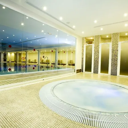 Hotel Monarque Park 4*