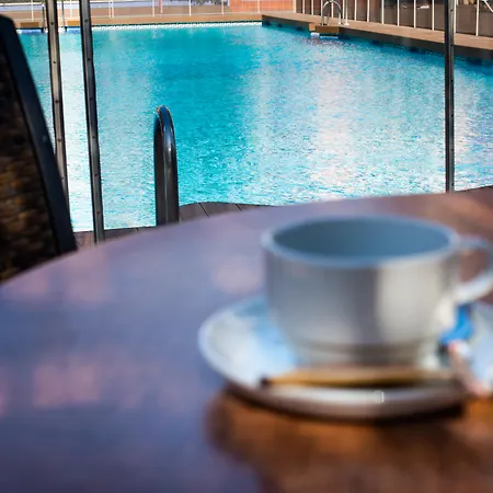 Monarque Park Hotel
