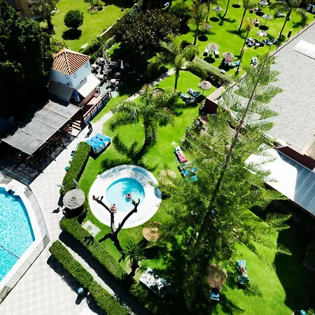 Monarque Park Hotel