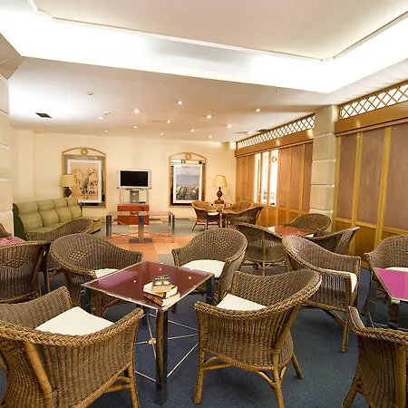 Monarque Park Ξενοδοχείο 4*