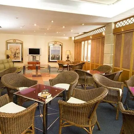 Monarque Park 4* פואנגירולה