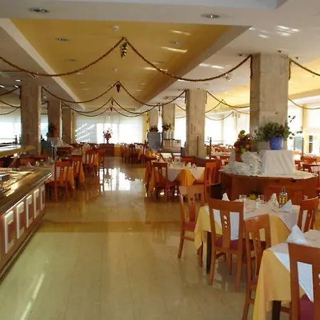 מלון Monarque Park